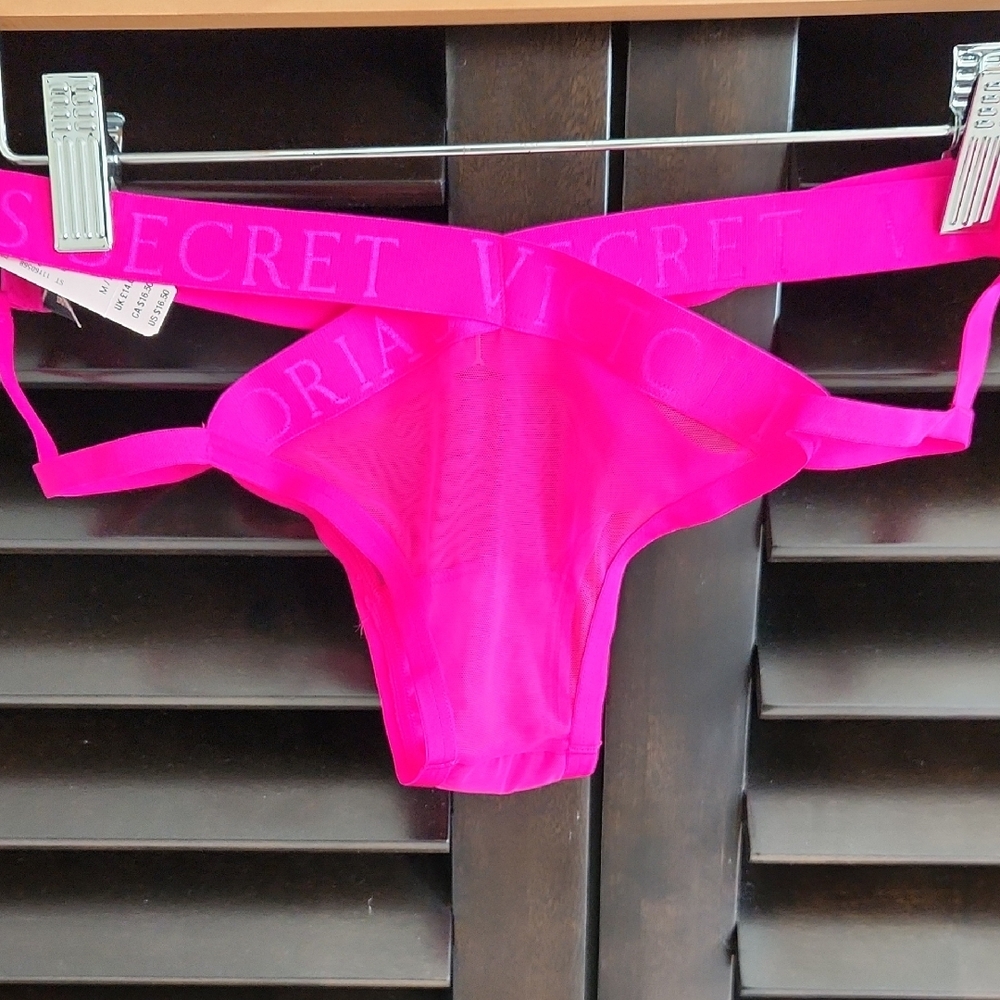 Victorias Secret Strappy Crossover Cut Out Cheeky V Ring Panties - Picture 2 of 7